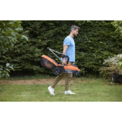 Black & Decker BLACK+DECKER 2x18V Grasmaaier BCMW33184L2-QW 33 Cm Incl. Twee 4,0 Ah Accu's 15 Black & Decker BLACK+DECKER 2x18V Grasmaaier BCMW33184L2-QW 33 Cm Incl. Twee 4,0 Ah Accu's -Tuingereedschap Verkoop 123 108