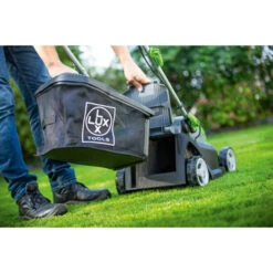 LUX 20V Accu Grasmaaier 33cm Incl. 2 Accu's 4,0Ah + Lader -Tuingereedschap Verkoop 123 169
