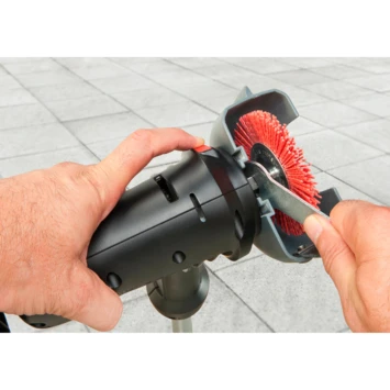 SKIL Nylon Borstels (2610Z02973) Voor De SKIL 20V Onkruidverwijderaar Weedbuster 0660AA 2 SKIL Nylon Borstels (2610Z02973) Voor De SKIL 20V Onkruidverwijderaar Weedbuster 0660AA - Image 2