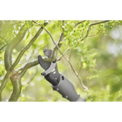 Gardena 18V Takkenschaar (P4A) Incl. 2.0Ah Accu + Lader -Tuingereedschap Verkoop 123 734